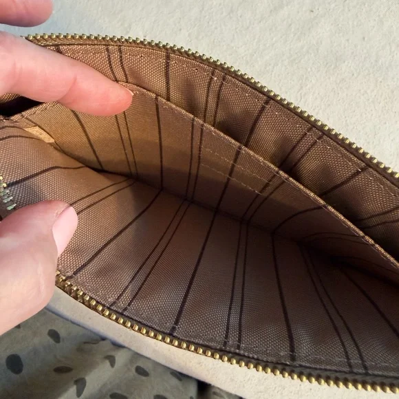 Louis Vuitton Neverfull Monogram Brown Wristlet Like New - Picture 10 of 14
